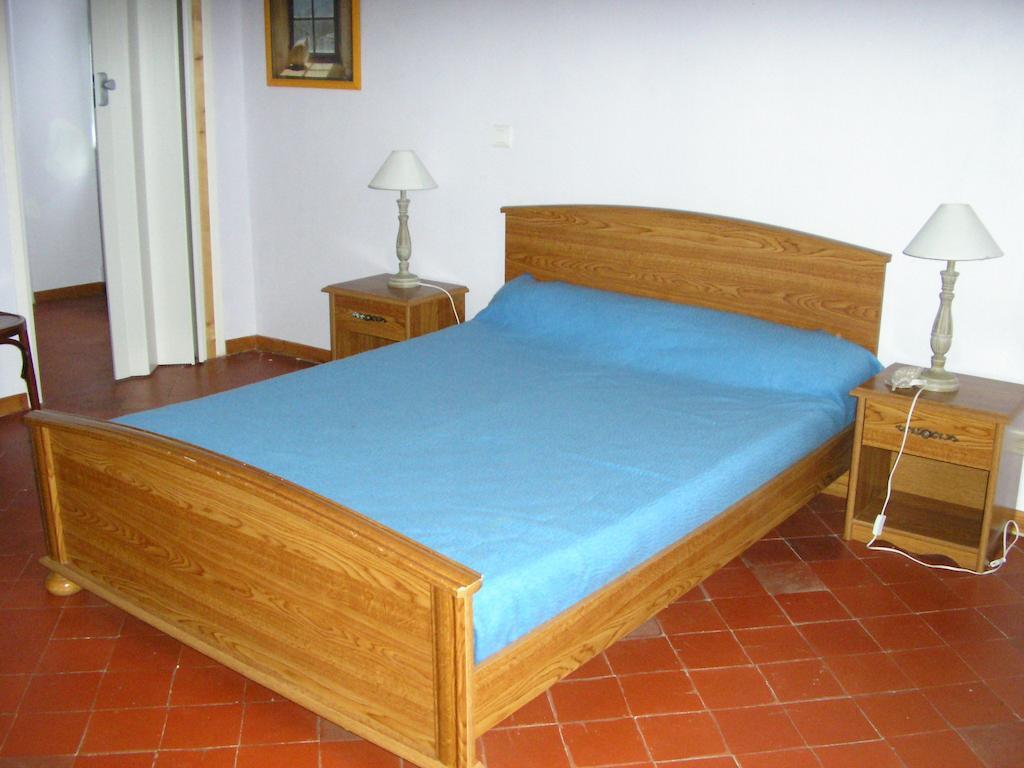 Auberge Le Bistrot De Lussan Lussan  Pokój zdjęcie