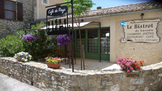 Auberge Le Bistrot De Lussan Lussan  Zewnętrze zdjęcie